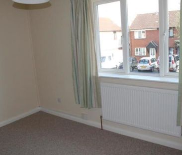 2 bedroom terraced house to rent - Photo 2