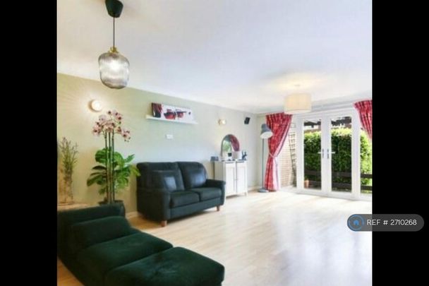 2 bedroom maisonette to rent - Photo 1