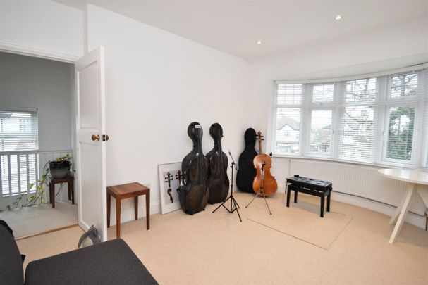 Baring Road, London, SE12 - Photo 1