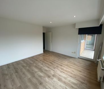 Ruim 2 slpk. appartement vlakbij het centrum van Westerlo - Foto 2