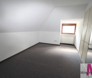 Weitläufiges Haus mit Garten - Photo 1
