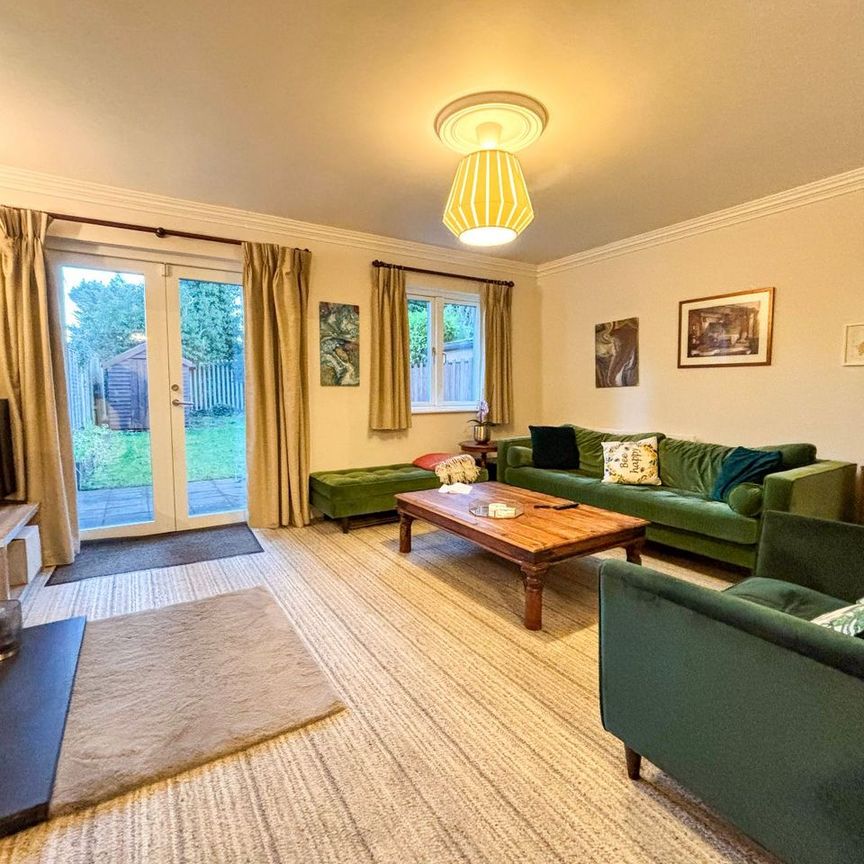 Silver Pines, Stillorgan, Blackrock, Co. Dublin, Foxrock, Dublin 18 - Photo 1