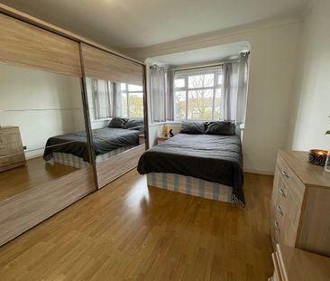 Room in a Shared House, North Circular Road, NW2 - Photo 6