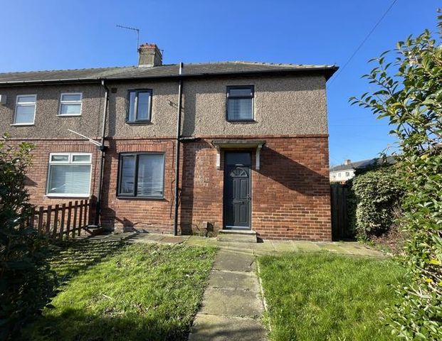 3 bedroom end of terrace house to rent - Photo 1