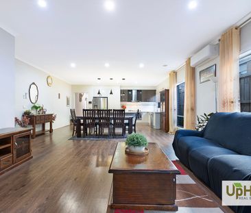 For Lease: Stunning Family Home at 25 Wheelwright Street, Clyde Nor... - Photo 1