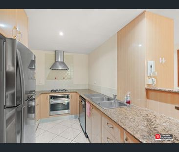 808/2-10 Greenslopes Street, Cairns North, Qld 4870 - Photo 6
