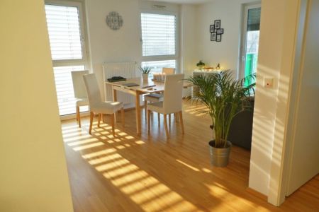 LEND nahe AVL neuwertige, sonnige 3ZI mit Balkon, Tiefgarage - Photo 2