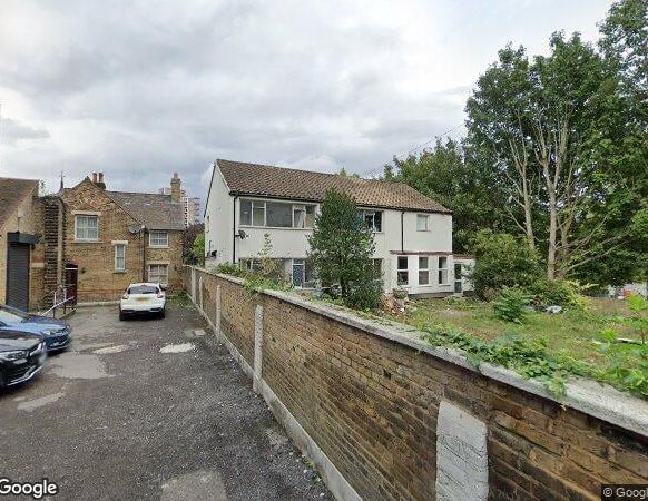Studio Flat, Borgard Road, SE18 - Photo 1