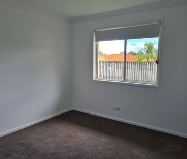 Spacious Three Bedroom Family Friendly Home Located in Mudgeeraba - Photo 6