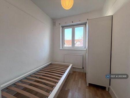 3 bedroom terraced house to rent - Photo 5