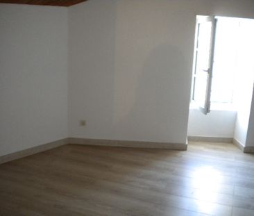 Location maison 4 pièces, 82.86m², Fontenay-le-Comte - Photo 3