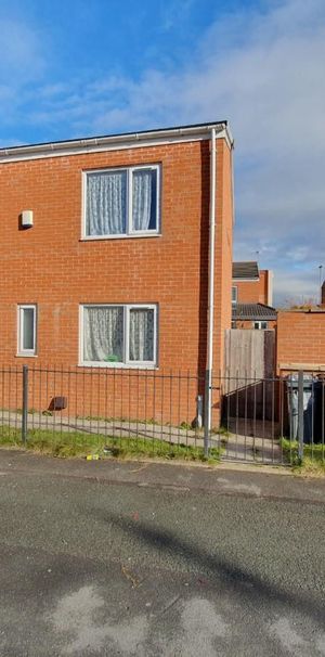 3 bedroom semi-detached house to rent - Photo 1