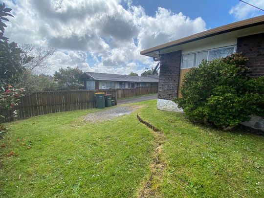 2 bedroom unit + garage - Photo 1