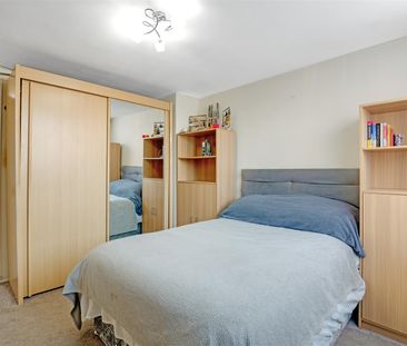 House To Let - Photo 6