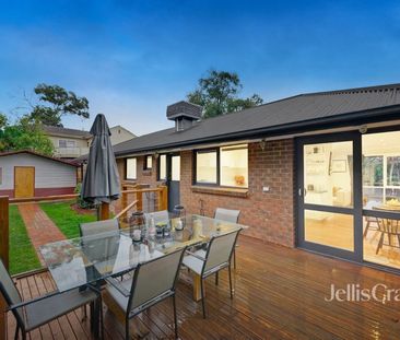 Prime Location! - Photo 3