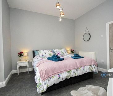 1 bedroom flat to rent - Photo 6