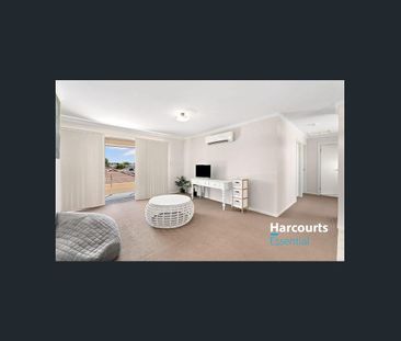 2 bedroom townhouse - Photo 5