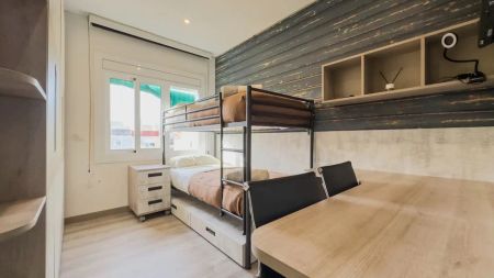 Ático de alquiler en Carrer del Doctor Giné I Partagàs, La Barceloneta - Foto 5