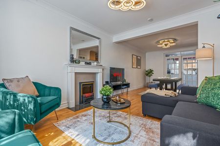 Conway Crescent - Photo 4