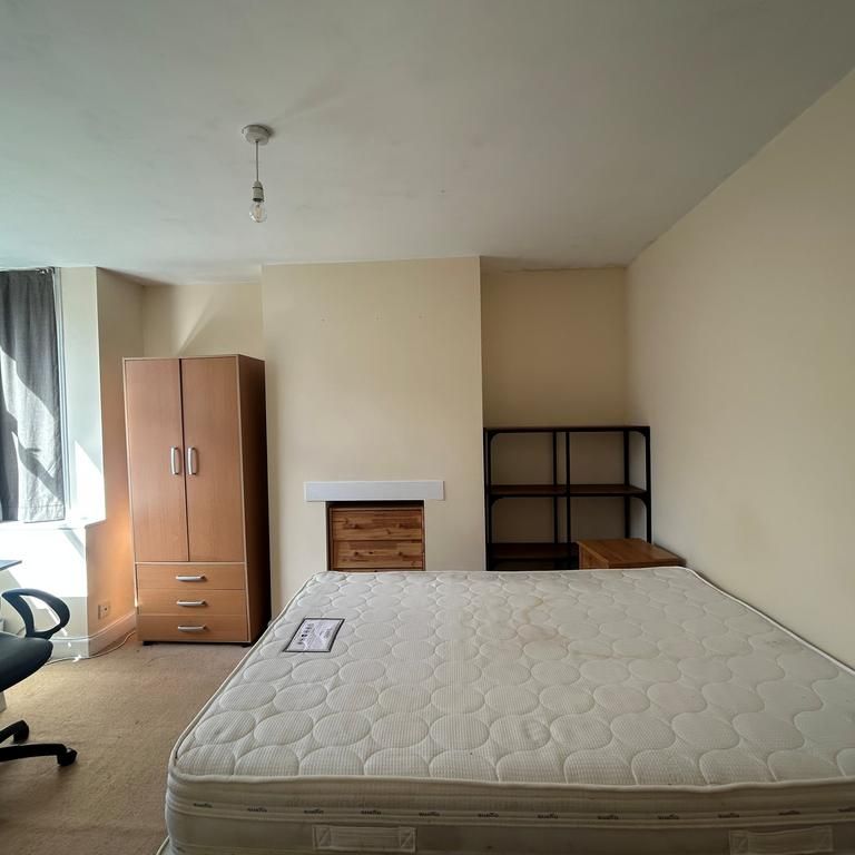 1 bedroom property to rent - Photo 1