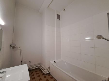 Location Appartement 2 pièces 77m² TOURS 37000 - Photo 5