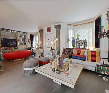 A well designed double fronted house with a private patio garden and terrace - Photo 3