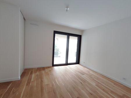 Appartement 3 pièces 78m2 MARSEILLE 7EME 1 370 euros - Photo 5