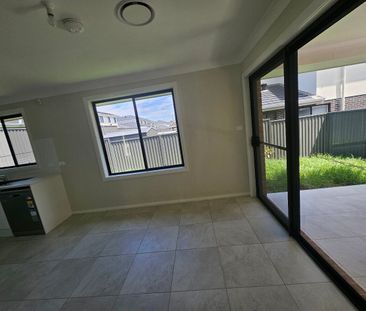 Brand new condition and ready to move in - Photo 2