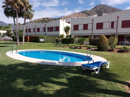 3 room luxury House for rent in Benalmádena, Spain - Photo 4