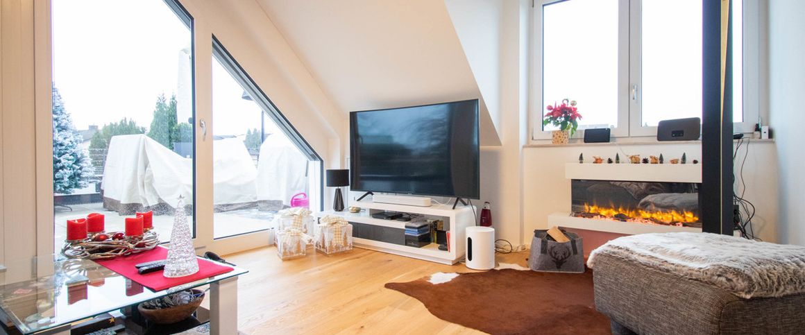 Traumhafte 3-Zimmer Dachgeschosswohnung in Neuenstadt am Kocher! - Photo 1