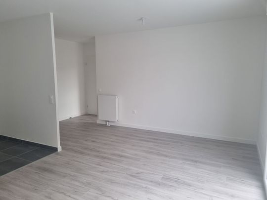 a louer appartement 3pp avec balcon , - Photo 1
