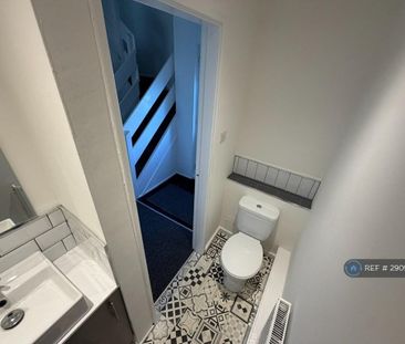3 bedroom terraced house to rent - Photo 1