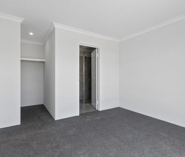 MODERN LIVING WITH COMFORT - Photo 1