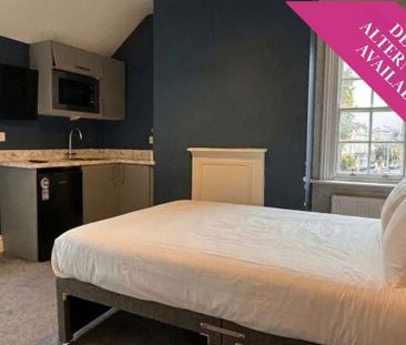 1 bedroom in a house share to rent - Photo 2