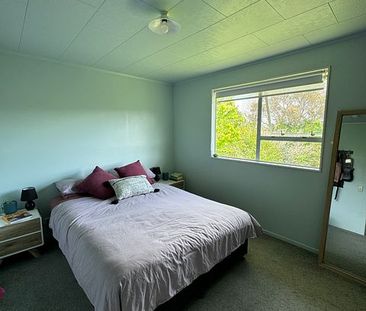 Sunny 3 bedroom home in paradise - Photo 5