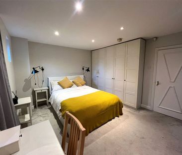 Silver Birches, 396 Parrs Wood Road, Manchester, Greater Manchester... - Photo 5