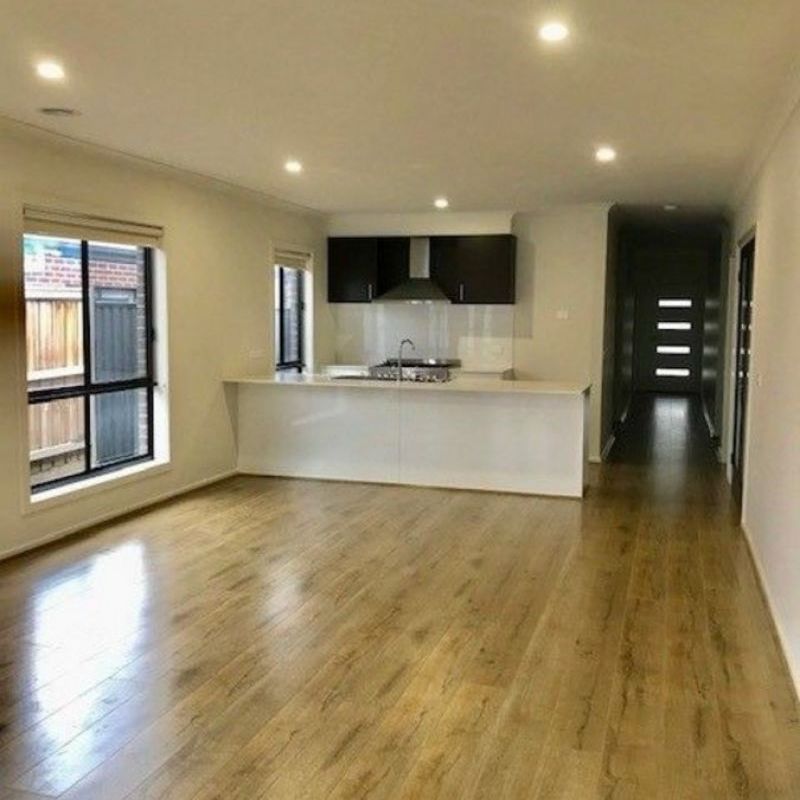 Perfect Family Home - Photo 1