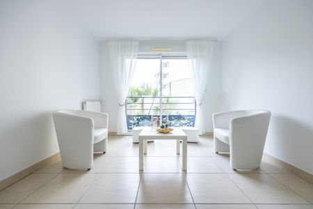 T2 MEUBLÉ - Photo 2