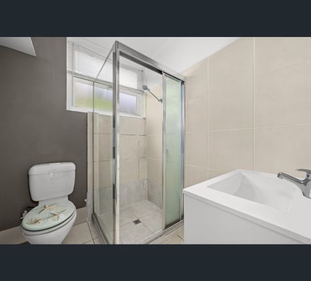 4/30 Leonard Avenue, Surfers Paradise, Qld 4217 - Photo 1
