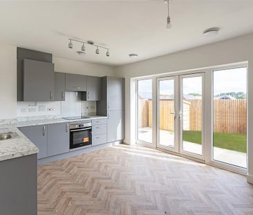 3 bedroom semi-detached house to rent - Photo 4