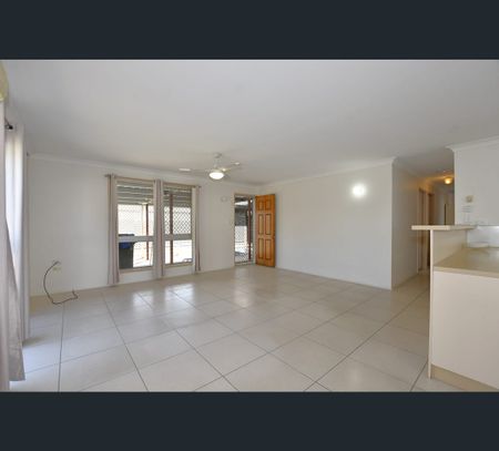 1/29 Walker Street, Bundaberg South, Qld 4670 - Photo 3