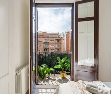 Carrer del Comte Borrell, Barcelona, Catalonia 08015 - Photo 4