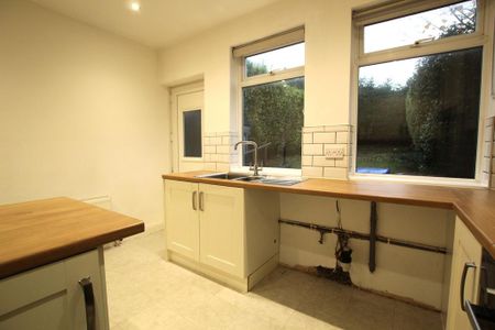 3 bedroom terraced house to rent - Photo 4