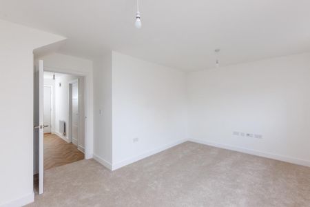 4 bedroom terraced house to rent - Photo 3