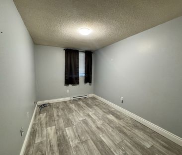 For Lease - 65 Highland Cres Crescent Unit# 106, Kitchener, Ontario - Photo 2