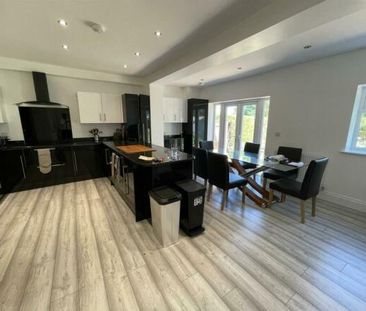 6 bedroom private hall to rent - Photo 3