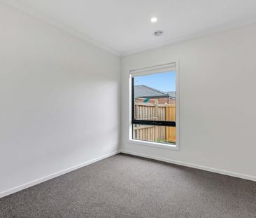 Brand New Comfort Living - Photo 3