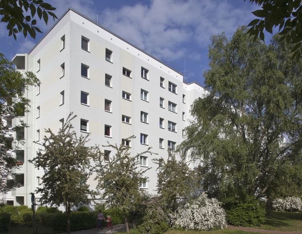 Schöne 3- Zimmerwohnung mit Balkon - Photo 1