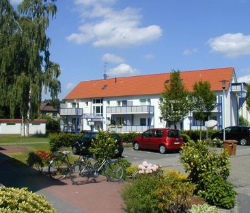 Bad Zwischenahn - 2 Zimmer Küche Bad Dachgeschosswohnung - Photo 1