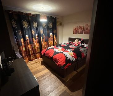 Room in a Shared House, Hackney Svenue, M40 - Photo 6